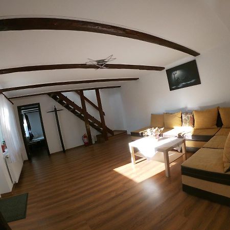 Casa de oaspeti Laura Rîşnov Esterno foto