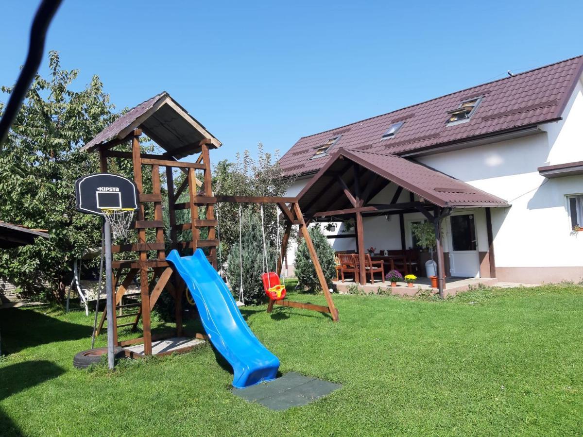 Casa de oaspeti Laura Rîşnov Esterno foto