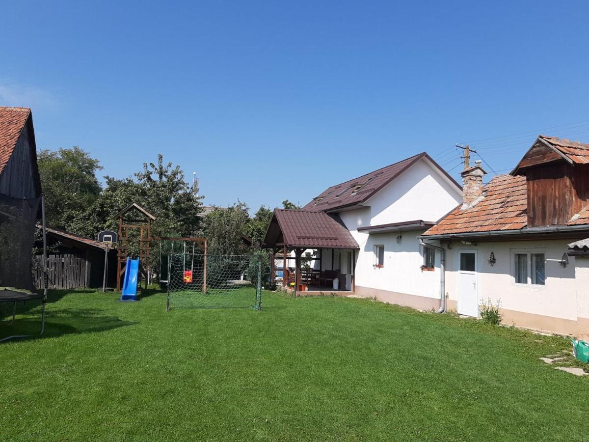 Casa de oaspeti Laura Rîşnov Esterno foto