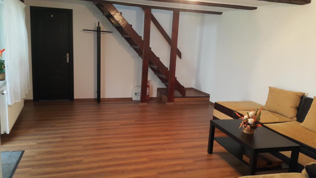 Casa de oaspeti Laura Rîşnov Esterno foto