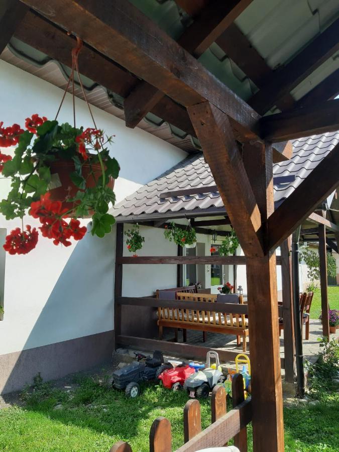 Casa de oaspeti Laura Rîşnov Esterno foto