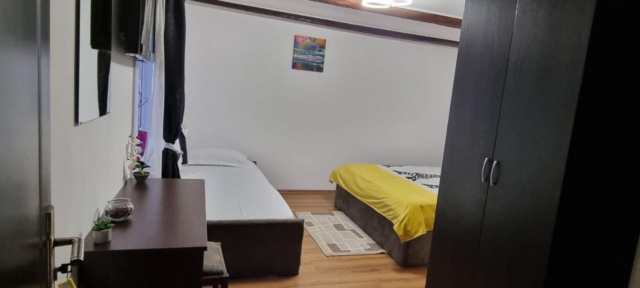 Casa de oaspeti Laura Rîşnov Esterno foto
